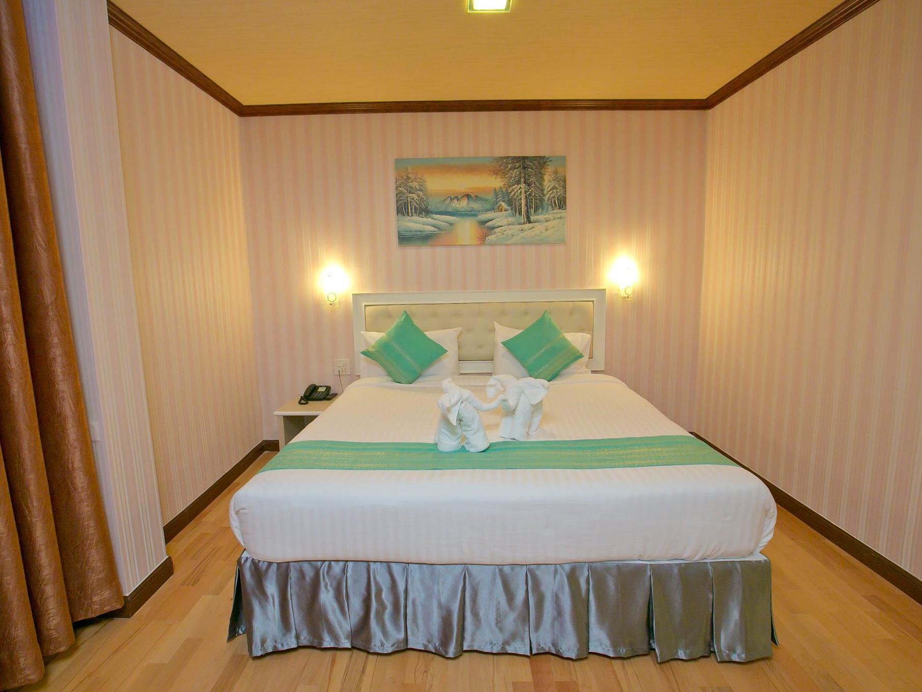 Korat Hotel - Sha Plus Nakhonratchasima Esterno foto