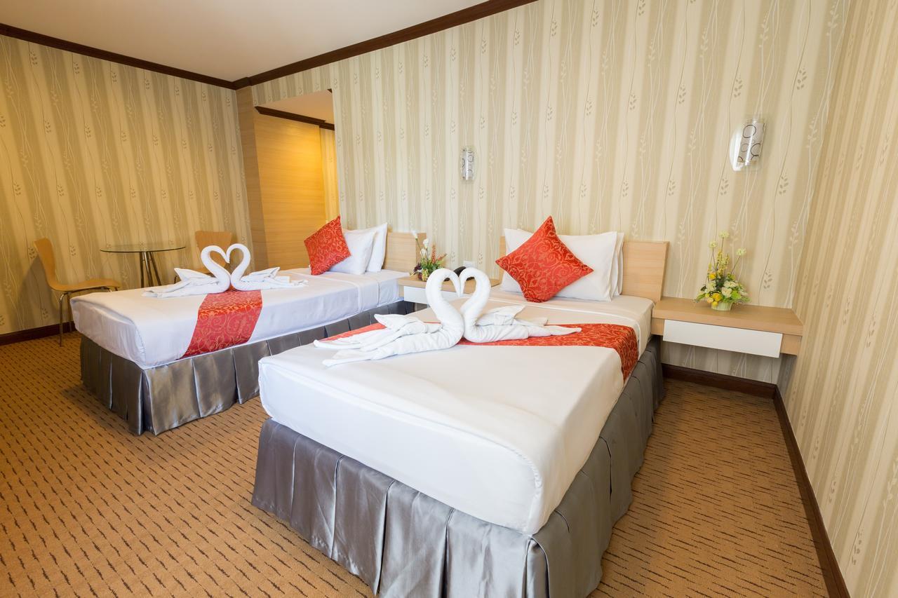 Korat Hotel - Sha Plus Nakhonratchasima Esterno foto