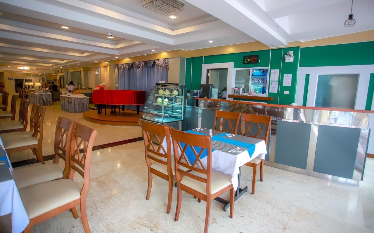 Korat Hotel - Sha Plus Nakhonratchasima Esterno foto