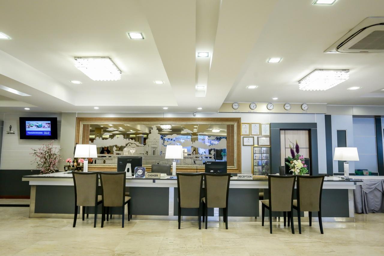 Korat Hotel - Sha Plus Nakhonratchasima Esterno foto