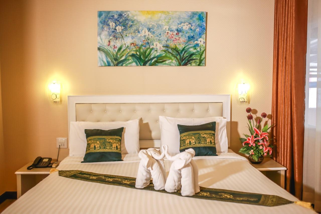 Korat Hotel - Sha Plus Nakhonratchasima Esterno foto