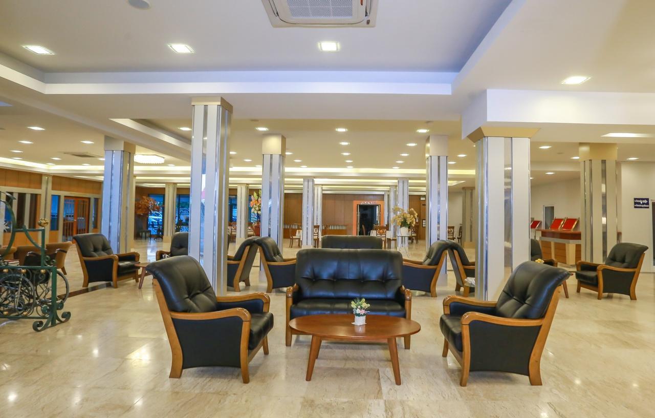 Korat Hotel - Sha Plus Nakhonratchasima Esterno foto