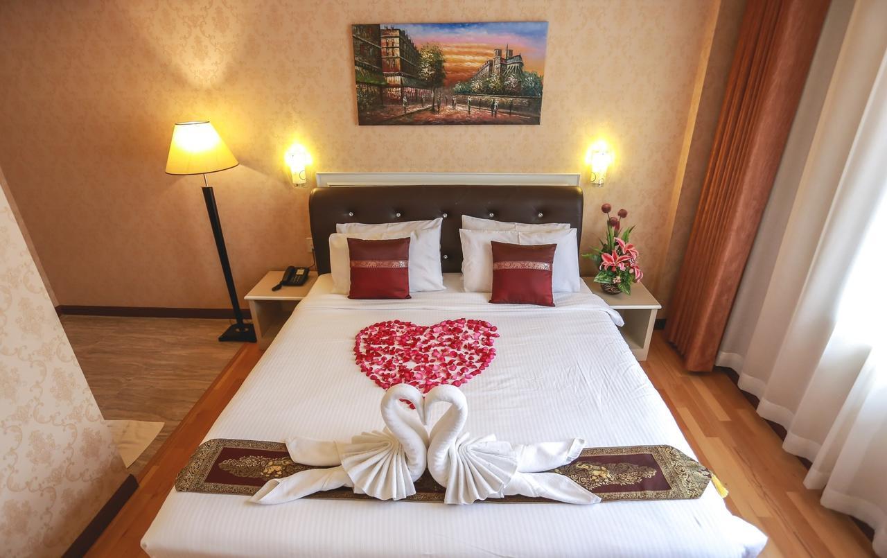 Korat Hotel - Sha Plus Nakhonratchasima Esterno foto