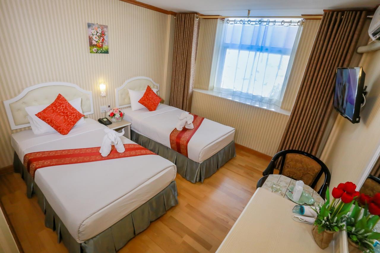 Korat Hotel - Sha Plus Nakhonratchasima Esterno foto