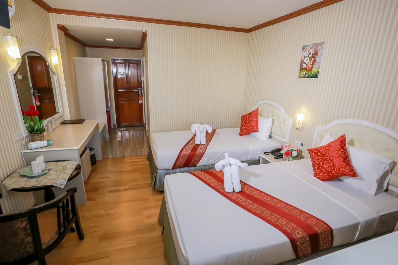 Korat Hotel - Sha Plus Nakhonratchasima Esterno foto