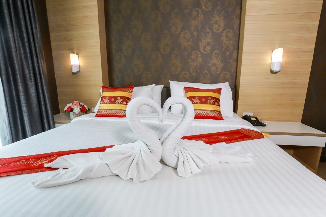 Korat Hotel - Sha Plus Nakhonratchasima Esterno foto
